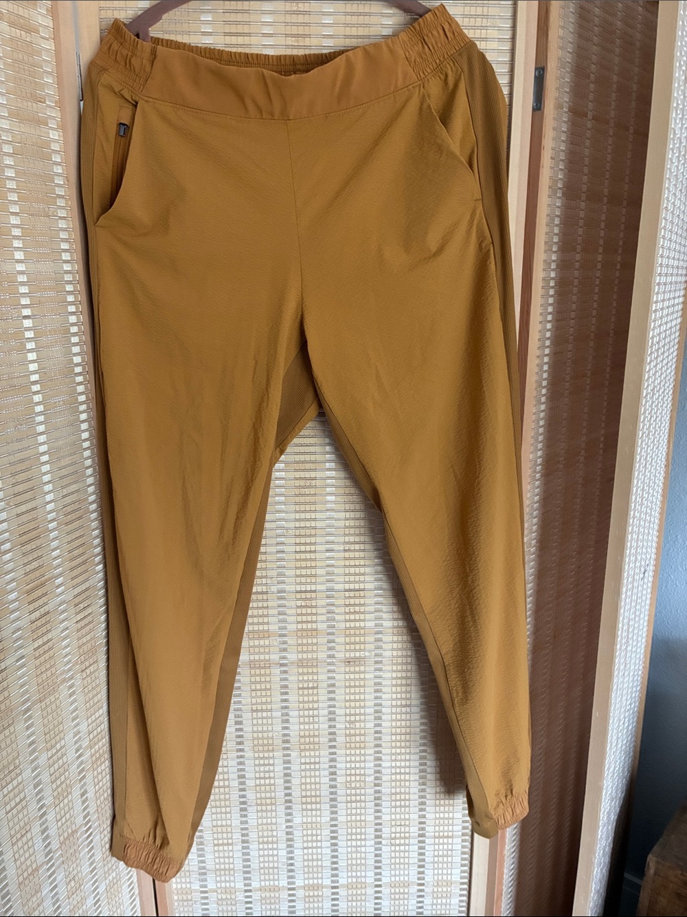 Athleta Mustard Yellow Women's Lightweight Jogger Pants
